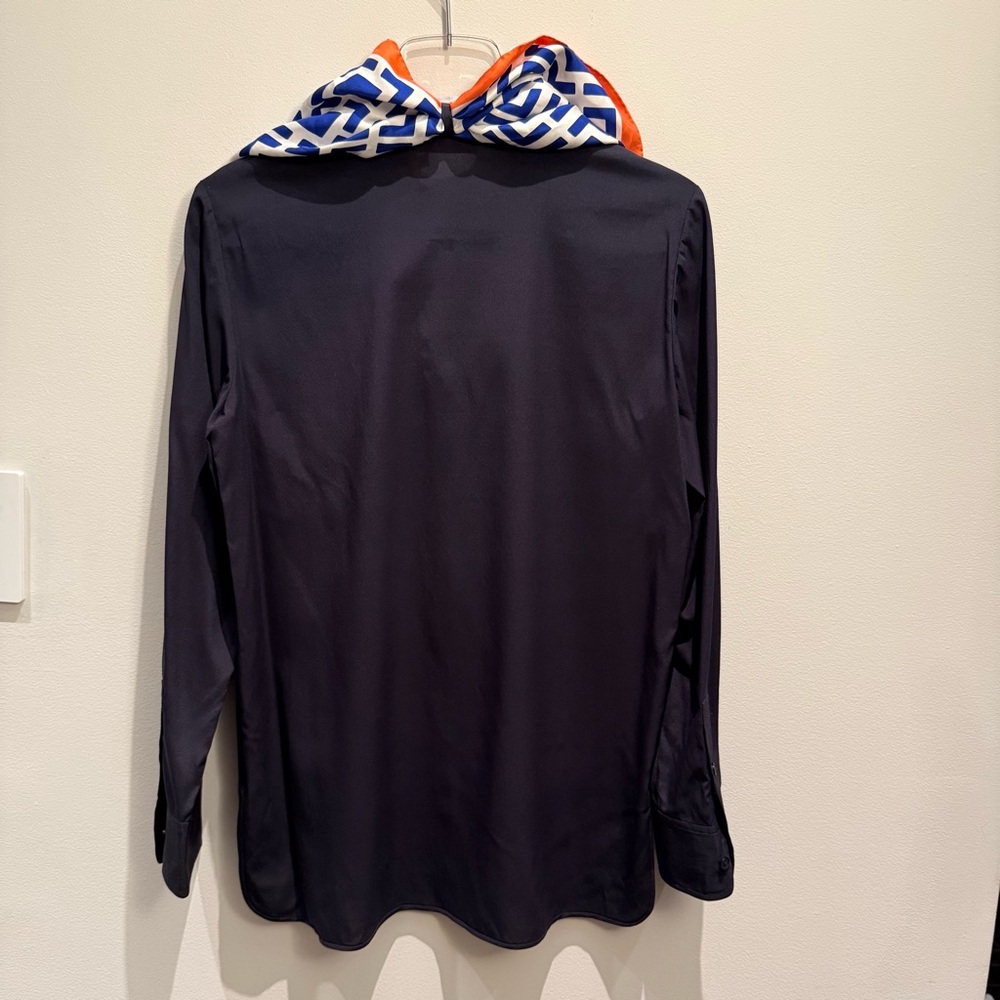 Tory Burch Womens Navy Long Sleeve Shirt Option to Add A Scarf Size 4 - Picture 4 of 9